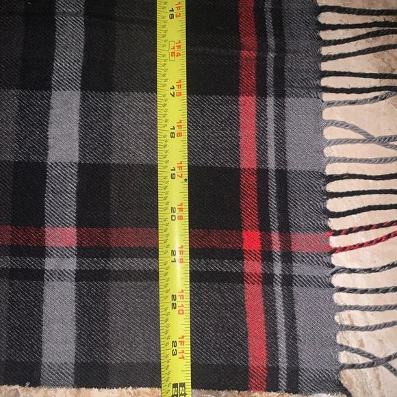 Large Checkered scarf. Red/black/gray/white plaid winter scarf with fringe warm - Picture 6 of 7